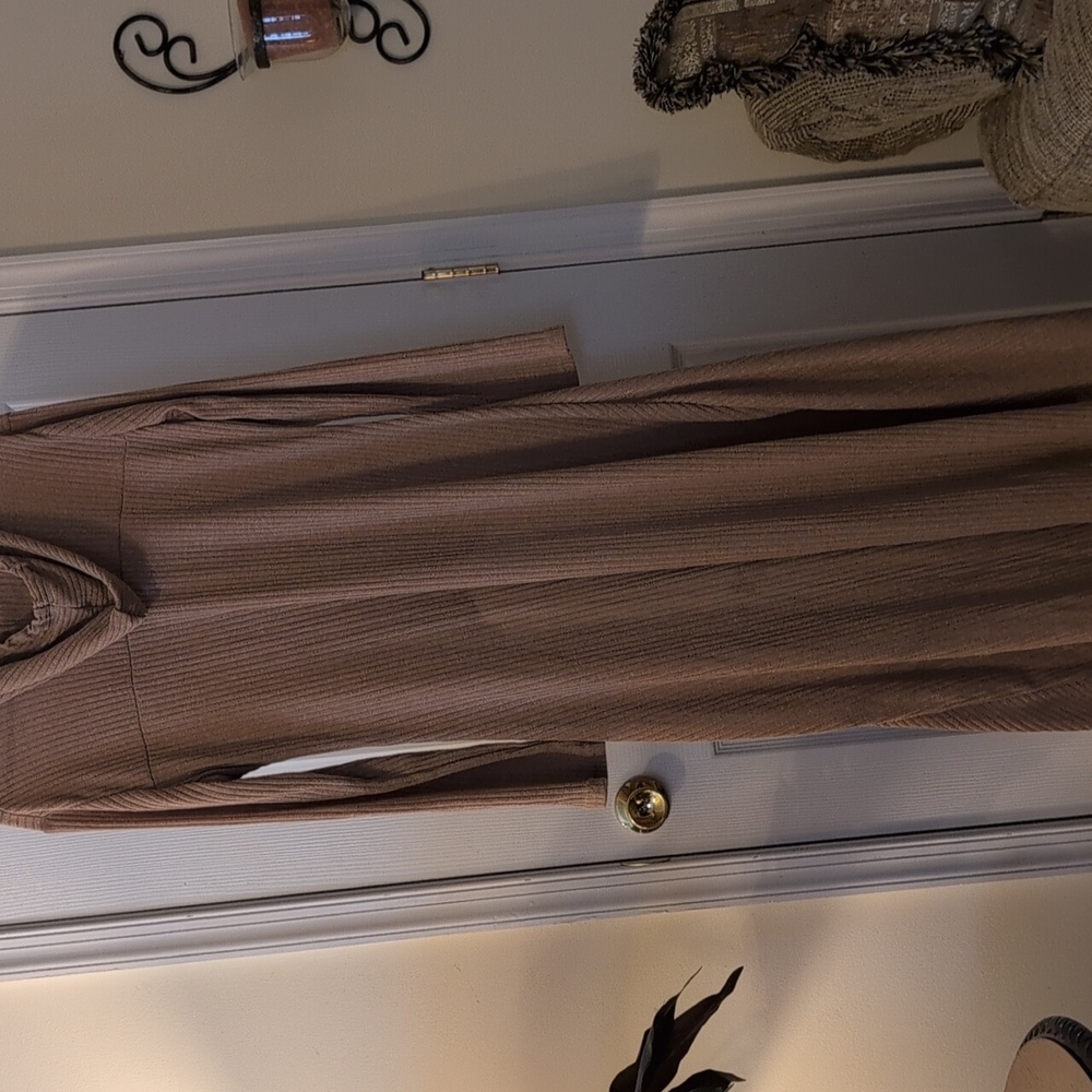 Sweaters - Picture 2 of 2